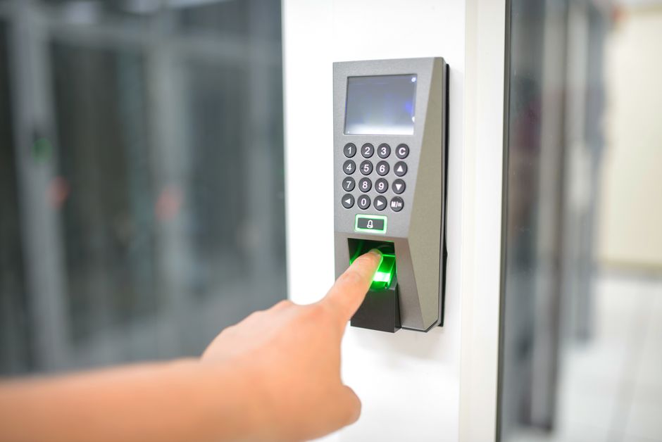 Fingerprint biometric scanner for salon time clock